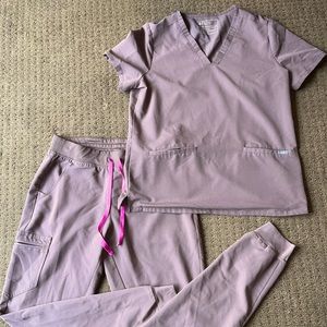 Figs Pocketed Mocha Scrub Set Size M